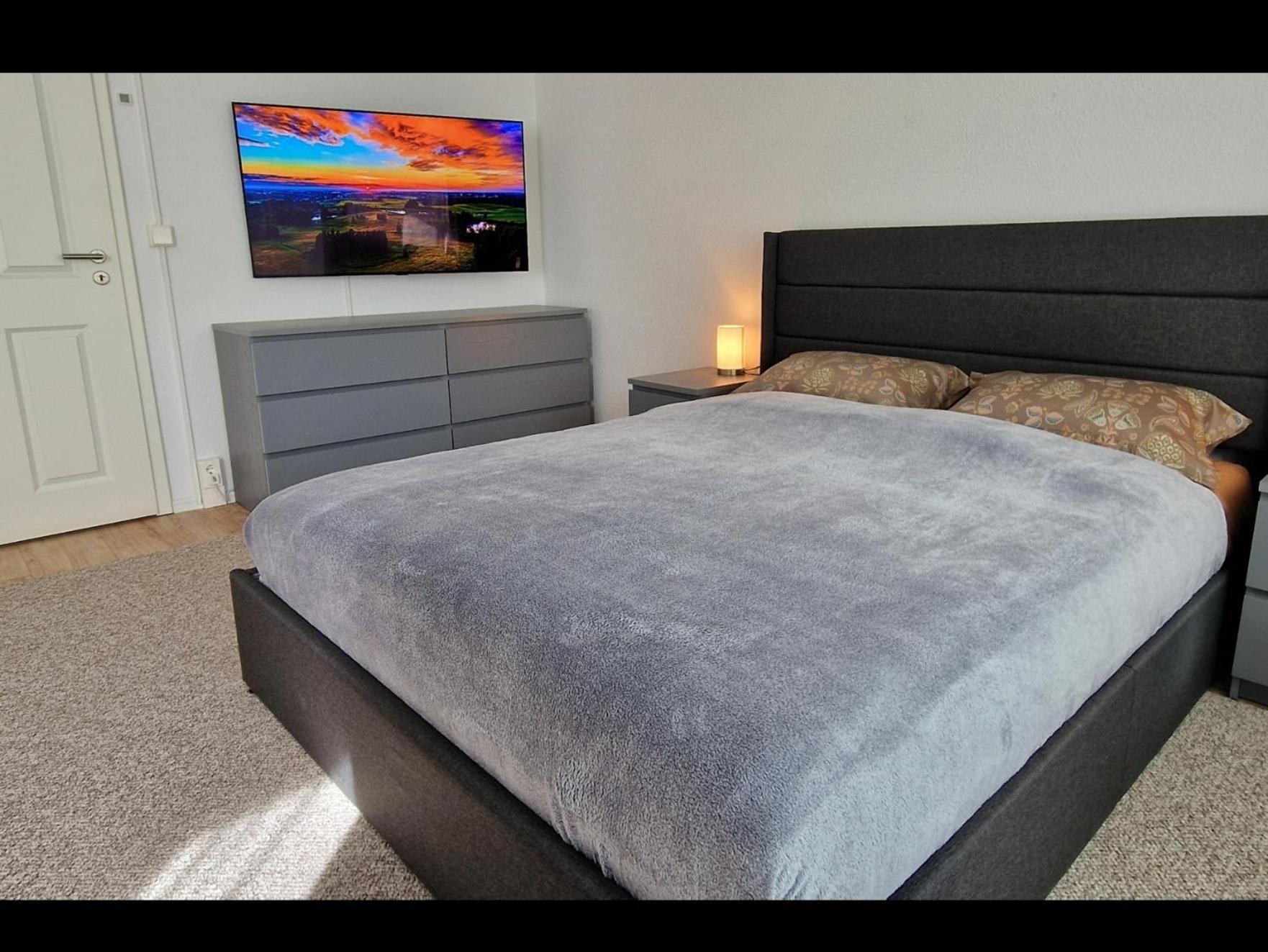 Zentrum Apartment - Oled Tv - Ps4 - Balkon - Parking Chemnitz Kültér fotó